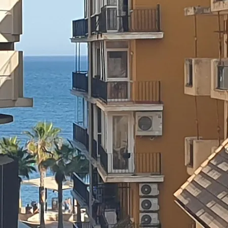 Apartamento El Puerto アパート フエンヒロラ